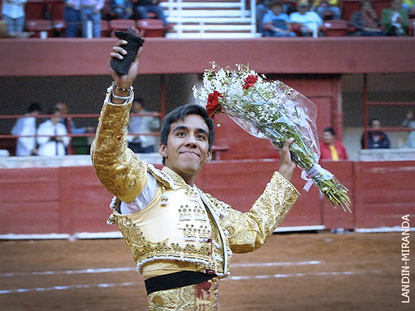 Cort� la �nica oreja del festejo