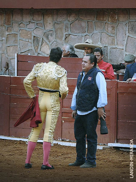 Emotivo brindis a Briones