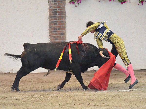 �Mata con la zurda!
