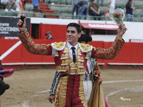 Bien ganada su oreja