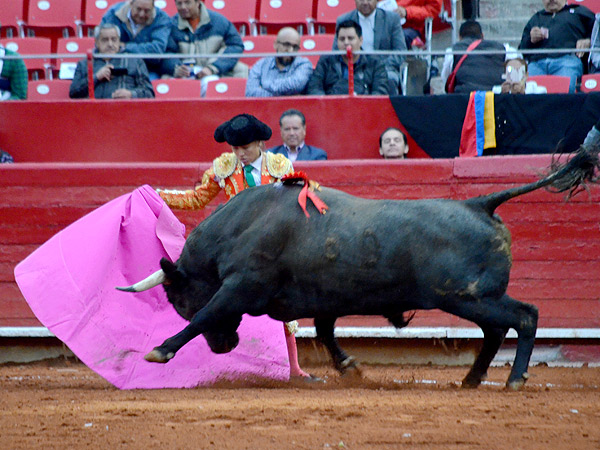 Morelli y su segundo oponente