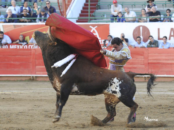 Kilom�trico pase de pecho