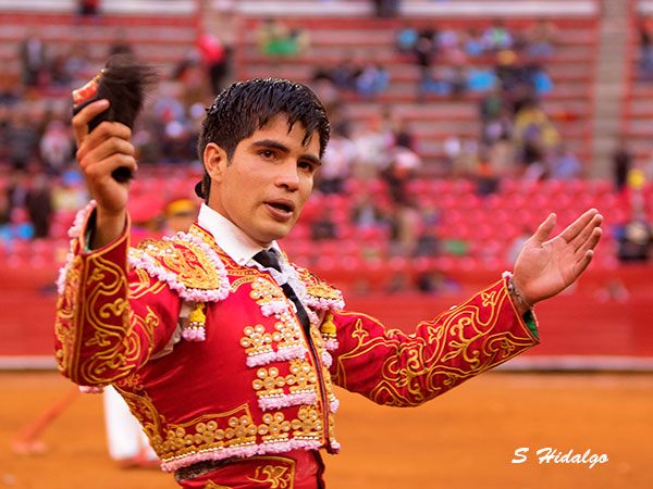 R�man, tarde de contrastes