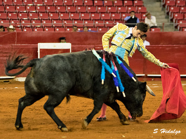 Pablo Moreno, tarde de peligro