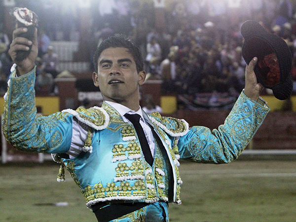 Una oreja cortada con fuerza