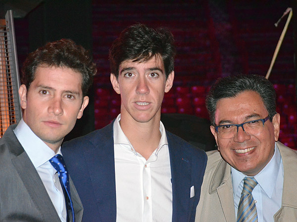 Sald�var, Esau y Polo