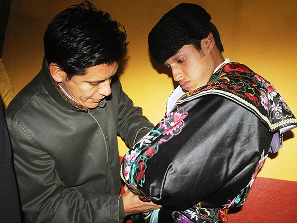 El maestro atento al detalle