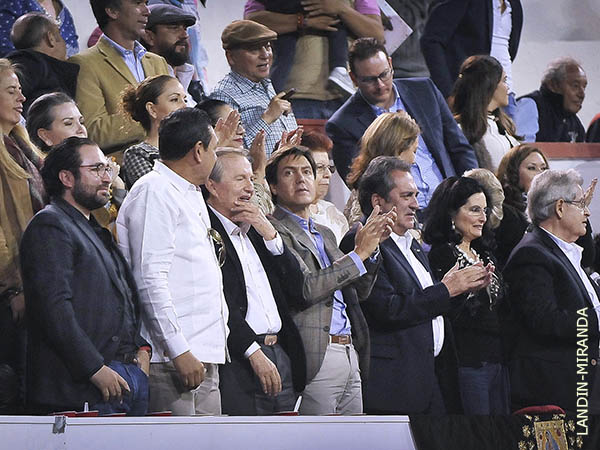 Barrera, en el palco del gobernador