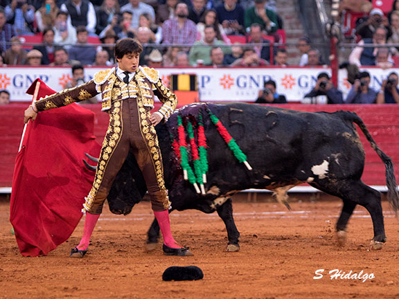 Roca Rey, valent�a a toda prueba