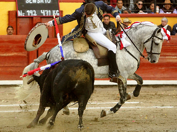 Con el sombrero de charro