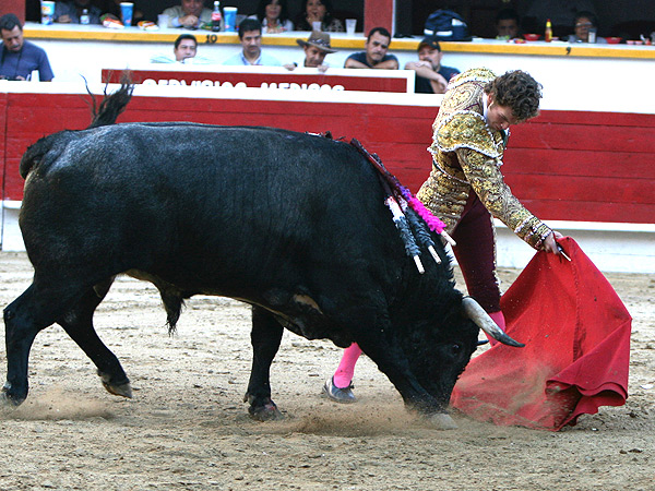 Remata con el de pecho