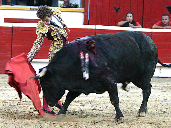 Largu�simos muletazos de Payo