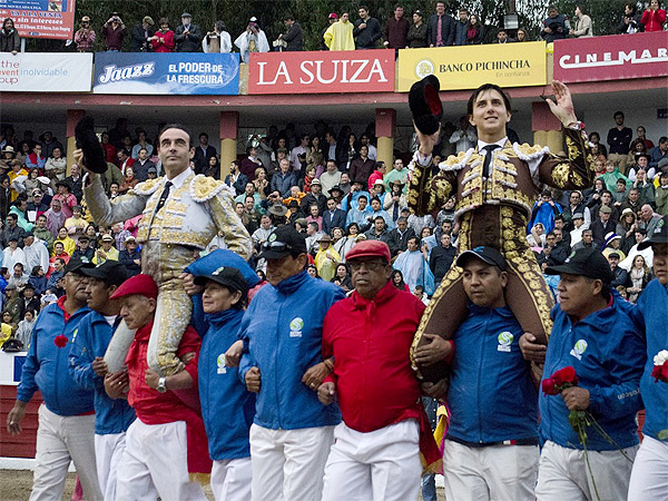 Doble salida por volandas