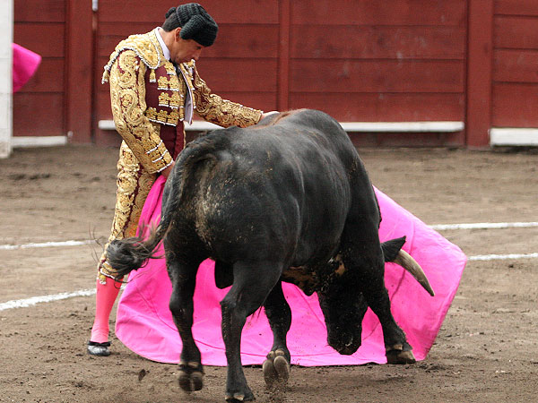 Zotoluco abriendo el festejo