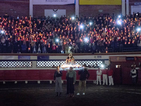 A hombros de las figuras