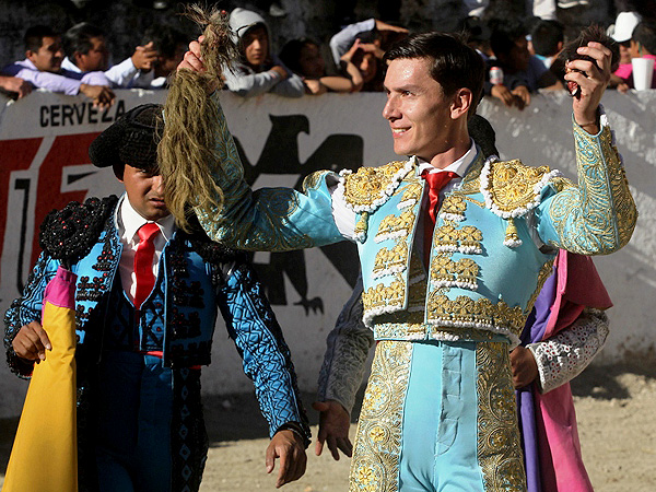 Trofeos simblicos tras indultar