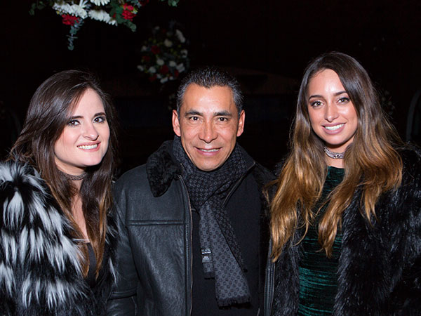 Mar�a y Fernanda, con Lalo