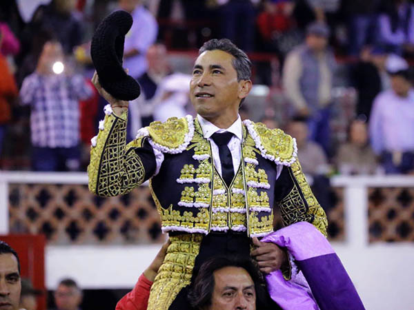 Lalo se despidi� a lo grande